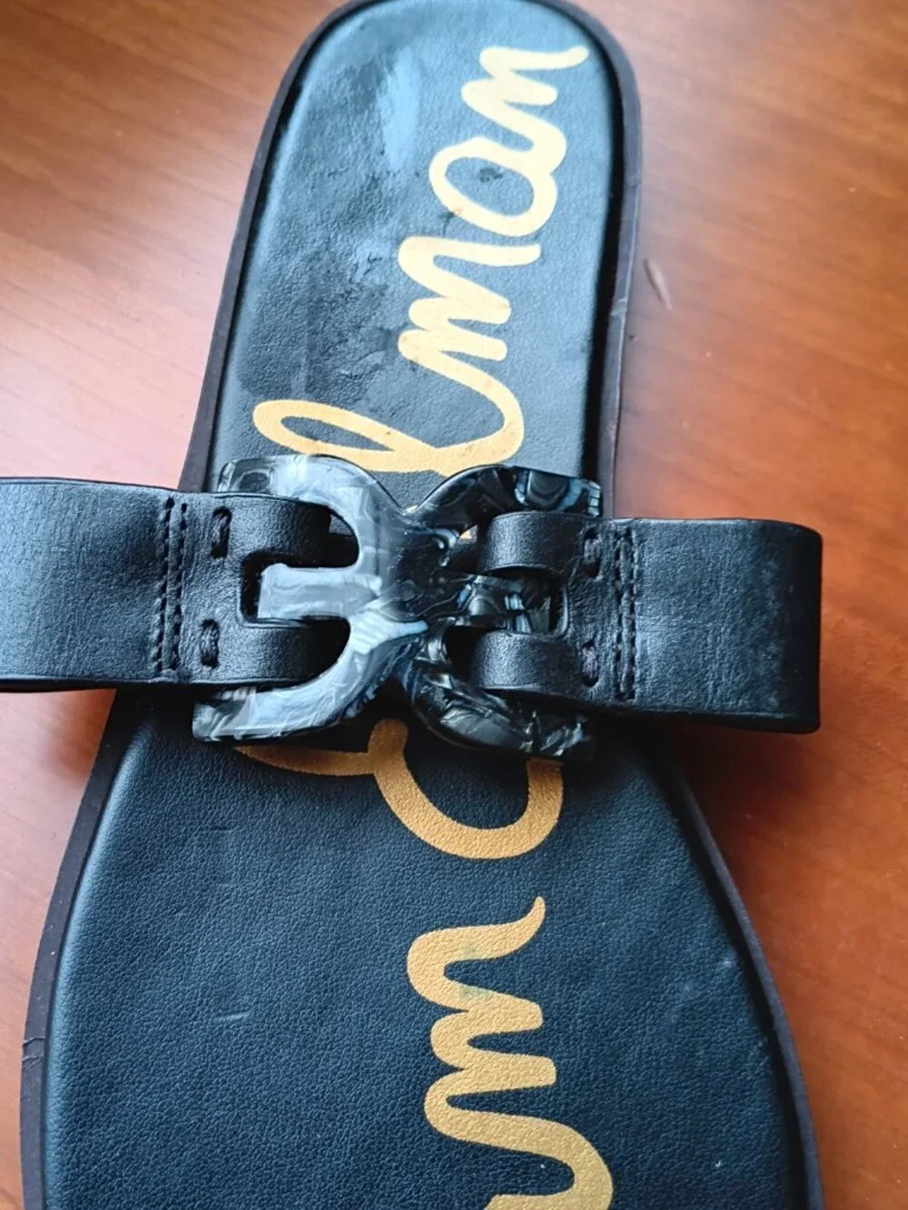 NWT Sam Edelman Black Ring Toe Tortoise Shell Buckle Flat Sandals Size 7 1/2 - Picture 2 of 7